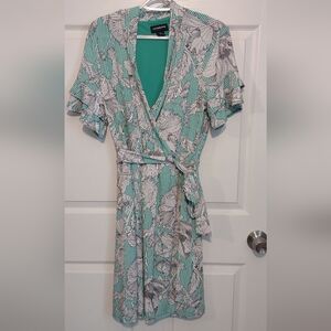 Express Green and White Floral Midi Dress